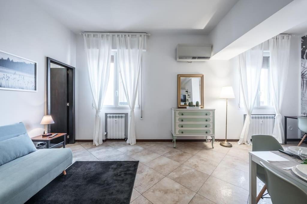 דירות בולוניה Sotto Le Due Torri 5* מראה חיצוני תמונה
