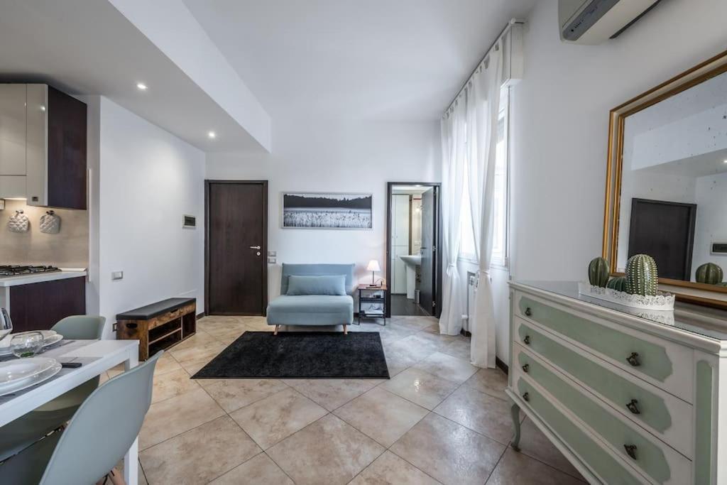 דירות בולוניה Sotto Le Due Torri 5* מראה חיצוני תמונה